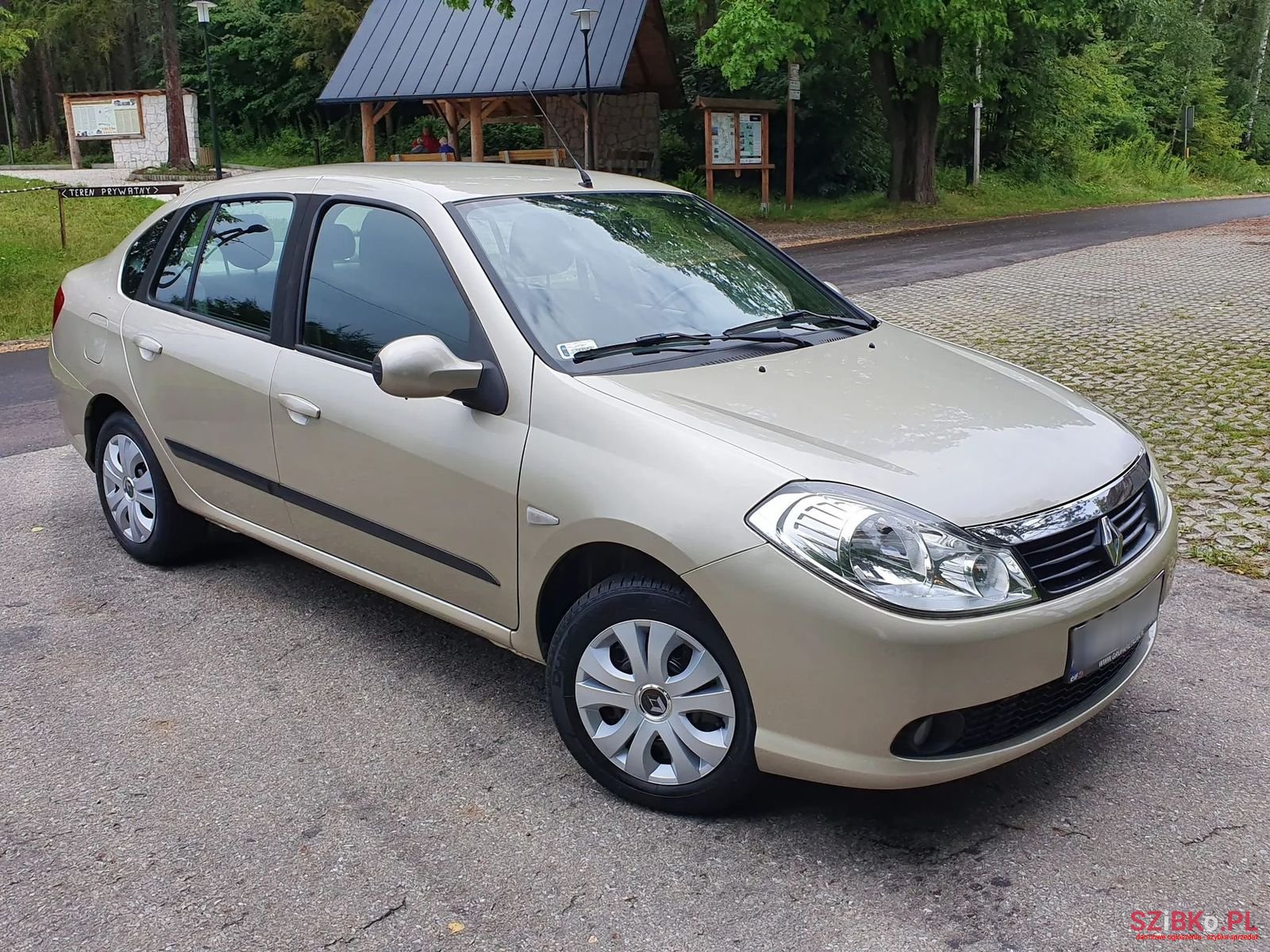 2011' Renault Thalia photo #5