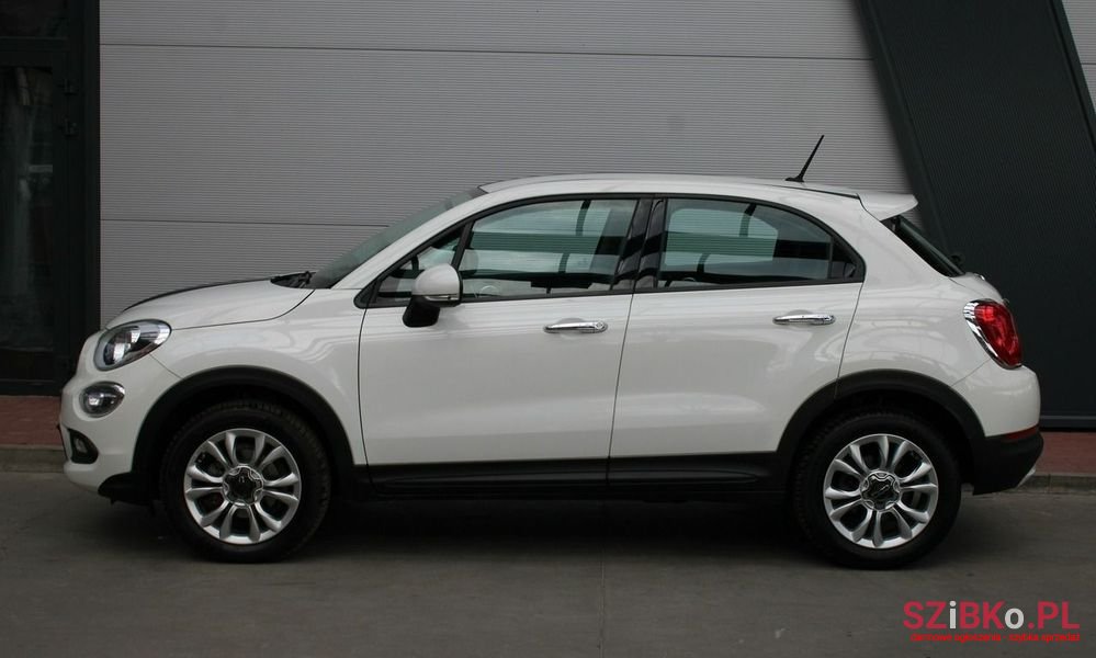 2015' Fiat 500X photo #5