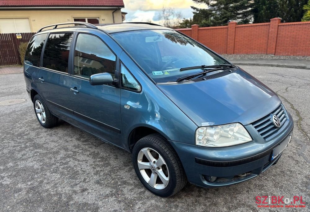 2001' Volkswagen Sharan photo #1