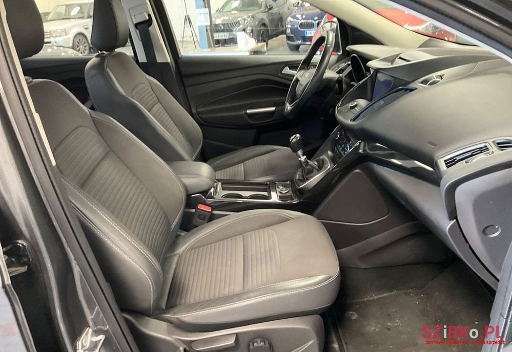 2020' Ford Kuga photo #2