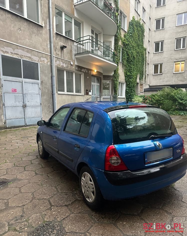 2005' Renault Clio photo #5