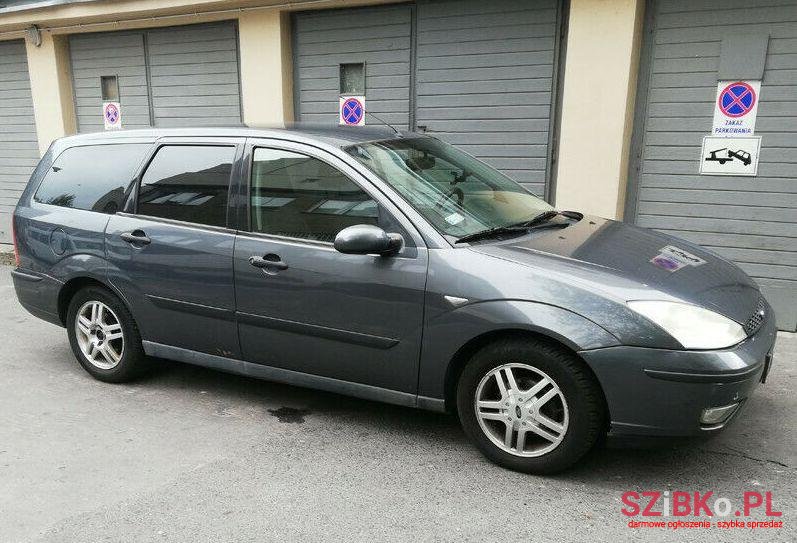 2002' Ford Focus photo #1