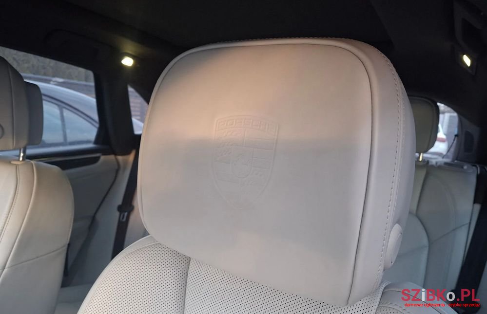 2016' Porsche Macan S Diesel photo #3