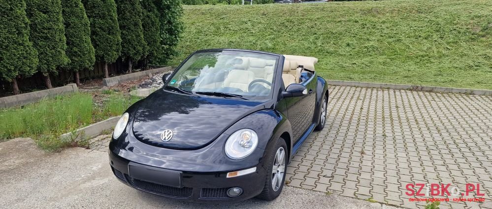 2007' Volkswagen New Beetle photo #1