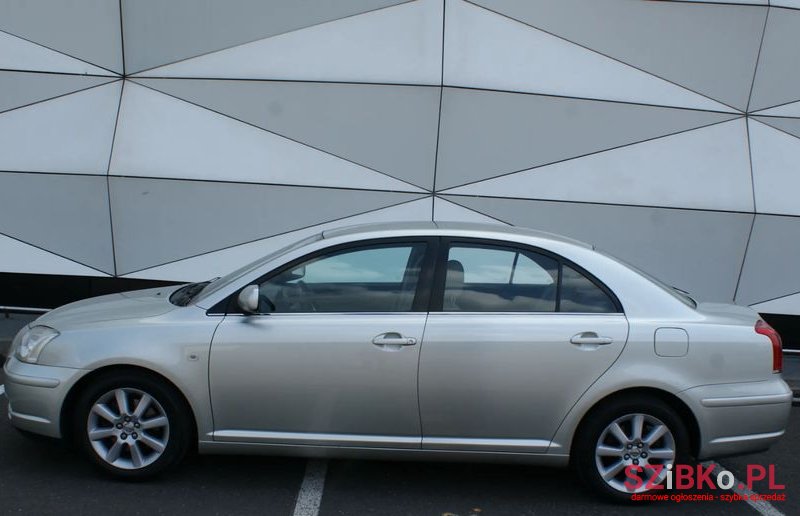 2004' Toyota Avensis 2.0 Vvt-I Prestige photo #4