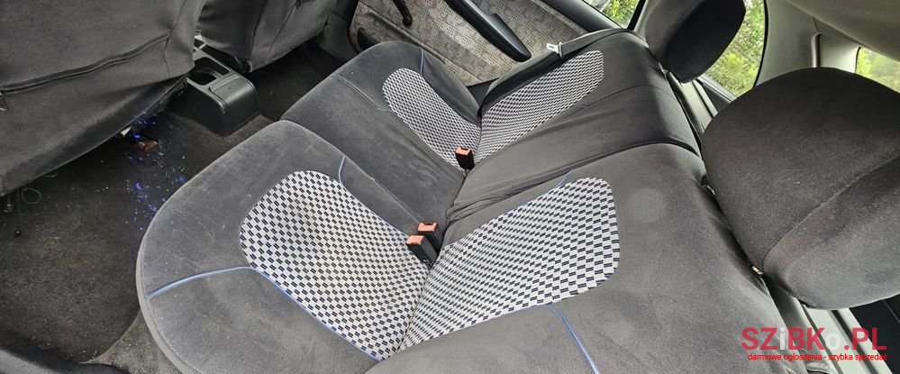 2002' Skoda Fabia 1.4 16V Classic photo #6