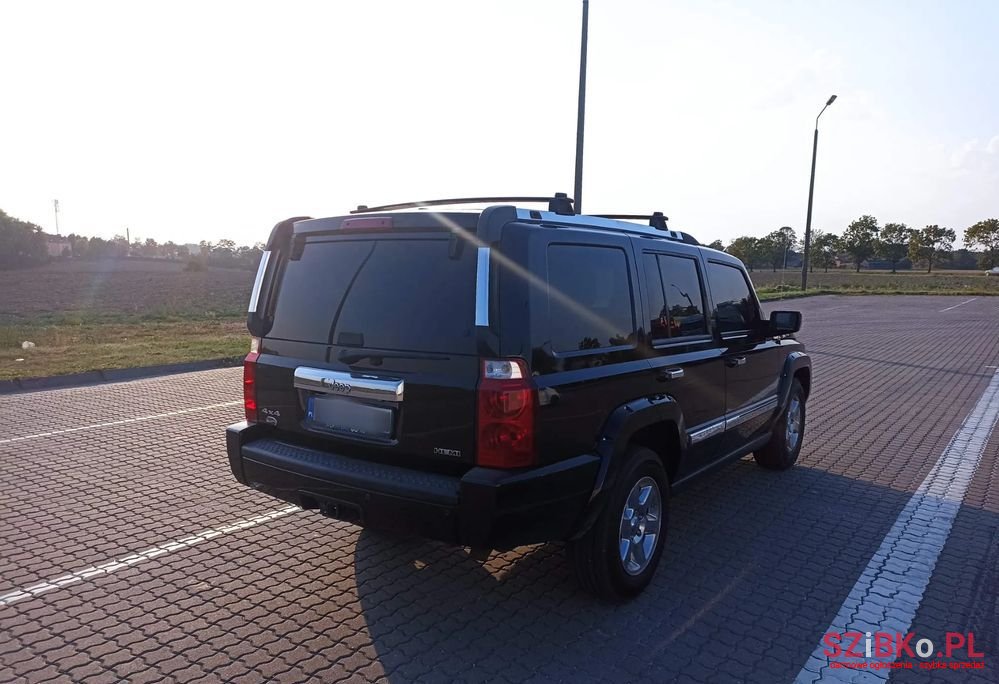 2008' Jeep Commander 5.7 V8 Overland photo #3