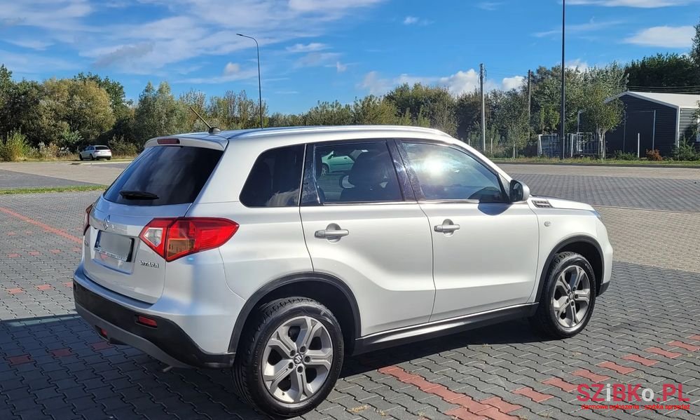 2015' Suzuki Vitara 1.6 Elegance 2Wd photo #5