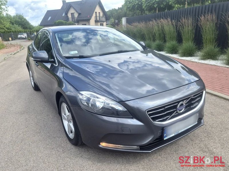 2012' Volvo V40 photo #2