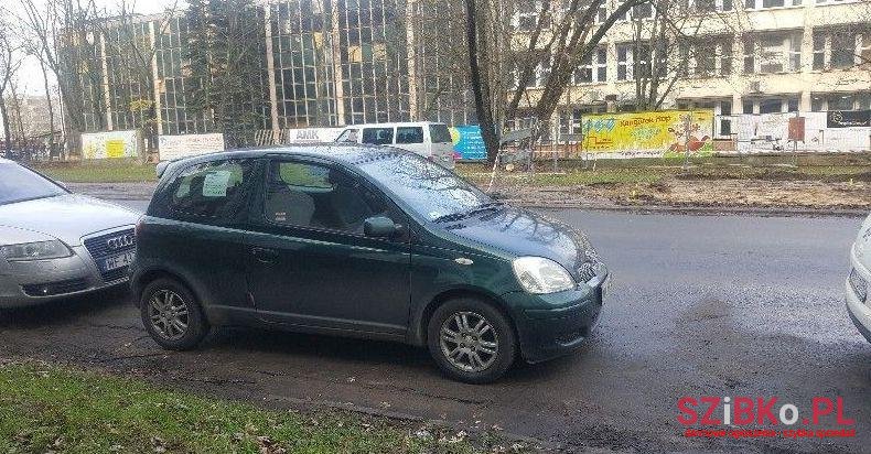 2004' Toyota Yaris photo #1