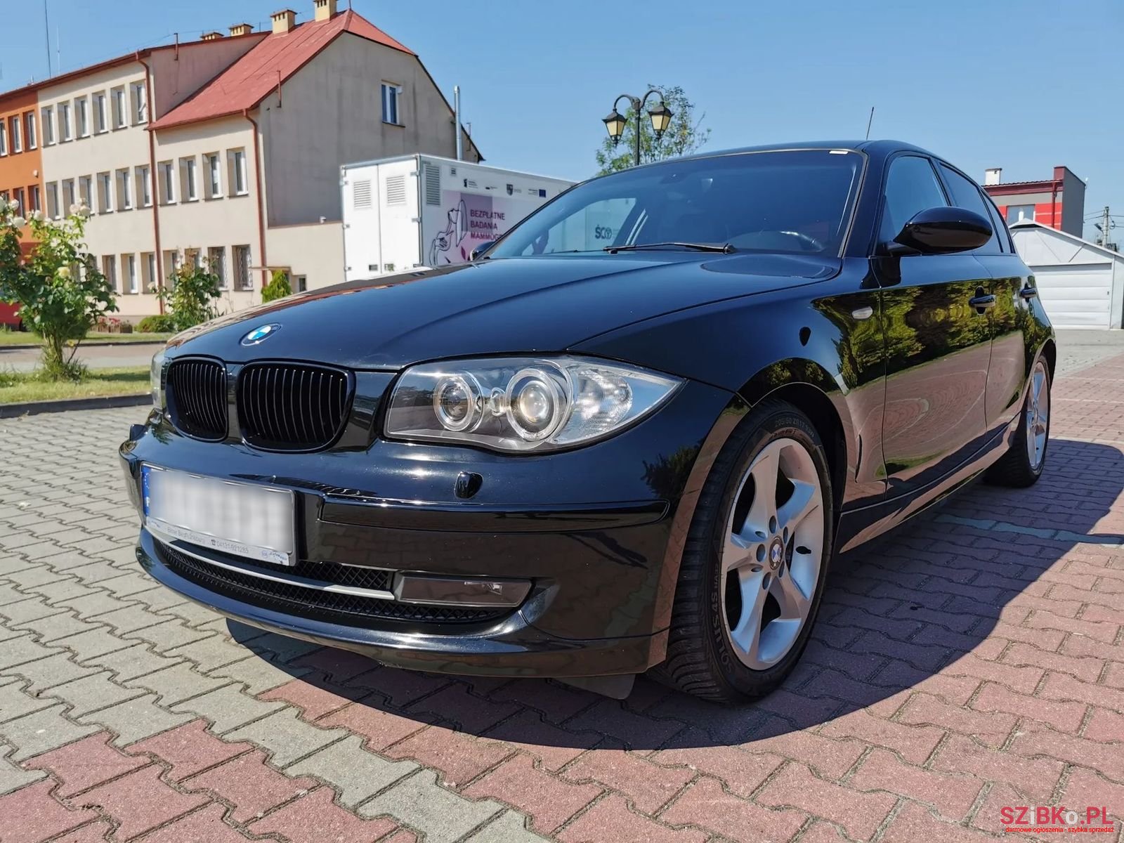2007' BMW 1 Series photo #1