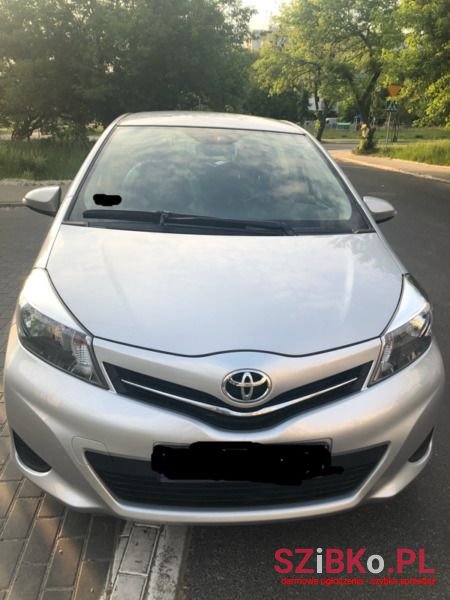 2013' Toyota Yaris photo #1