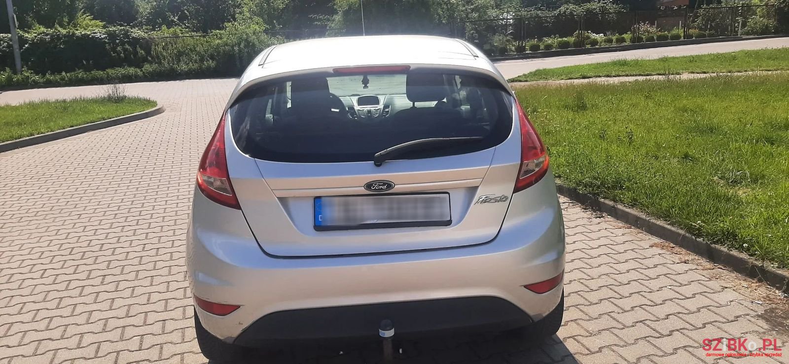 2009' Ford Fiesta photo #6