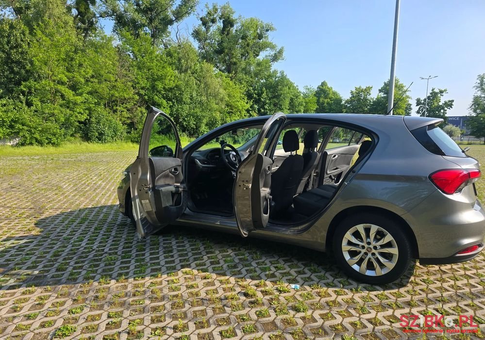 2017' Fiat Tipo photo #6