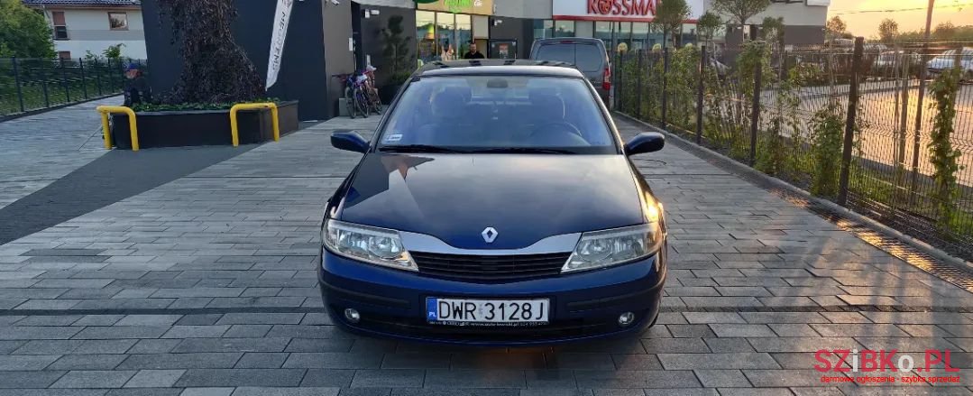 2004' Renault Laguna photo #1