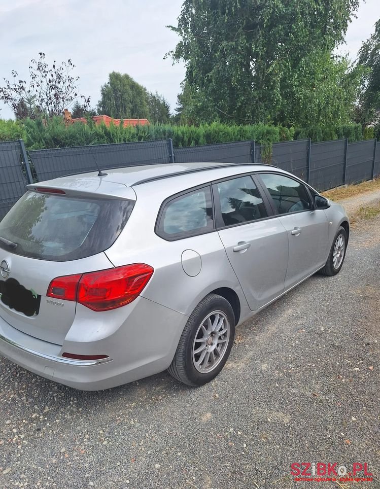 2012' Opel Astra Iv 1.4 T Sport photo #5