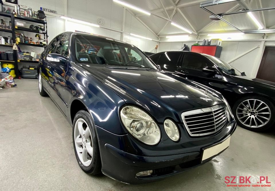 2003' Mercedes-Benz Klasa E photo #1