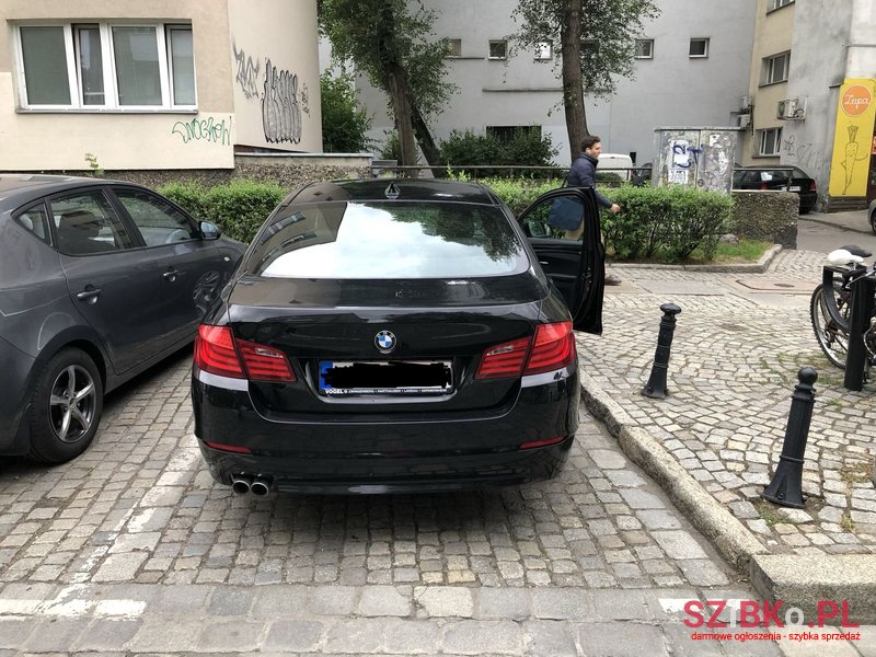 2013' BMW 520 photo #5