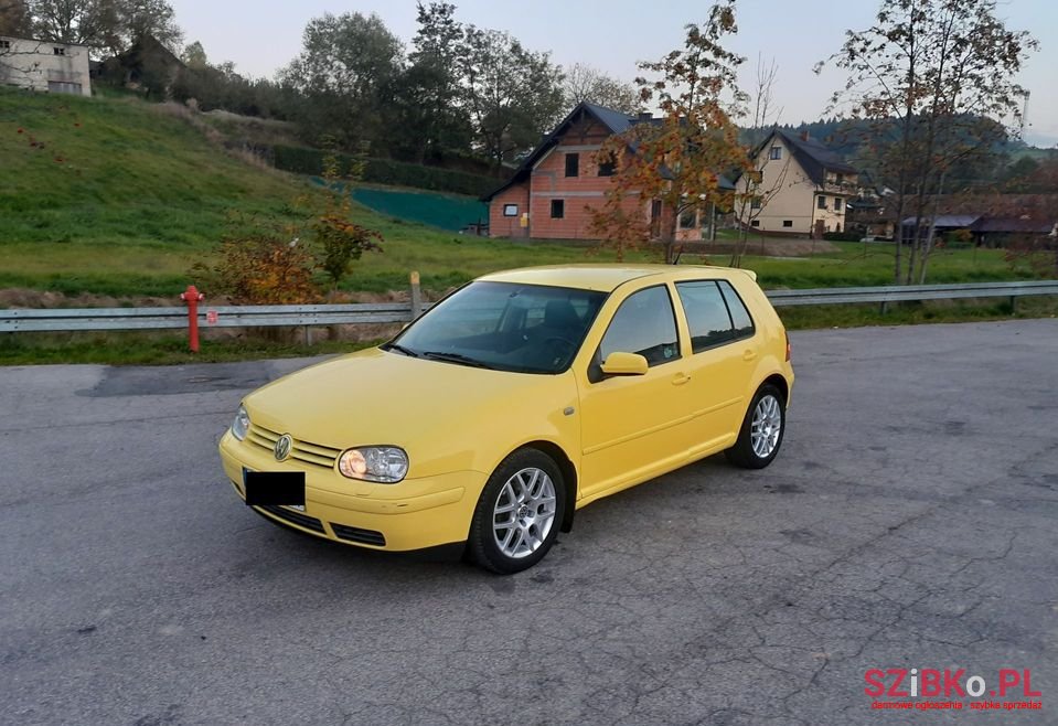 2000' Volkswagen Golf photo #2