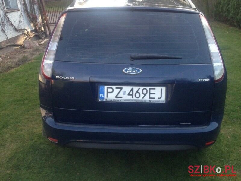 2009' Ford Focus photo #4