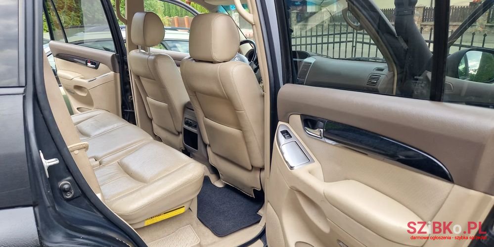 2009' Toyota Land Cruiser photo #4