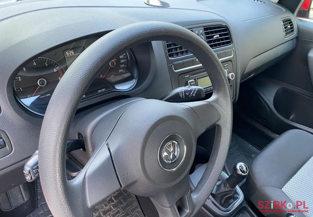 2011' Volkswagen Polo 1.2 Trendline photo #5