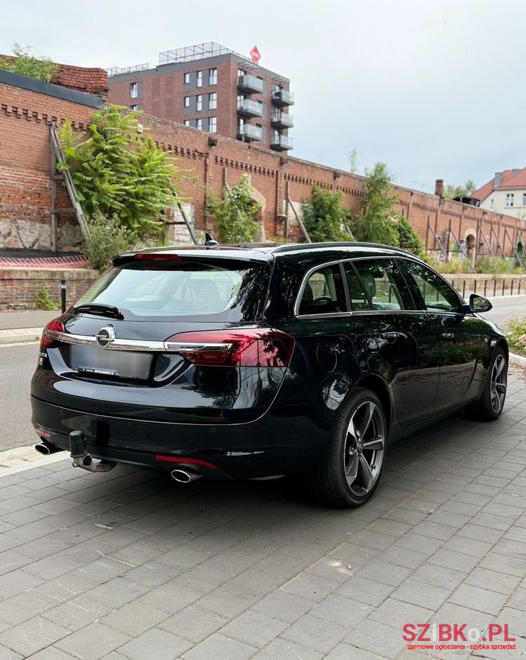 2014' Opel Insignia 2.0 Turbo 4X4 Sport photo #3