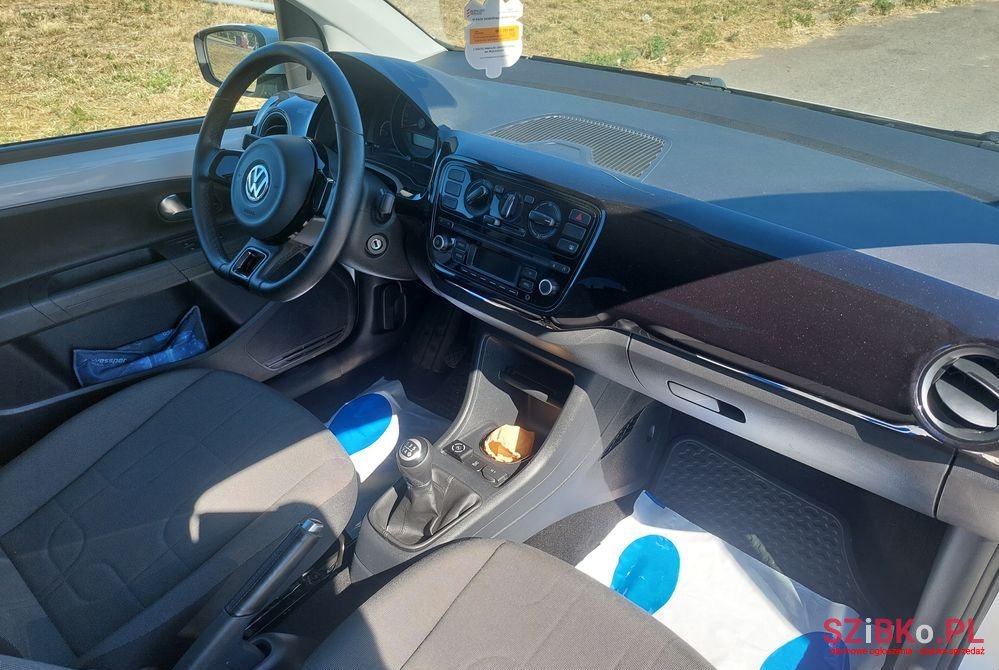 2016' Volkswagen Up! 1.0 Street Eu6 photo #5
