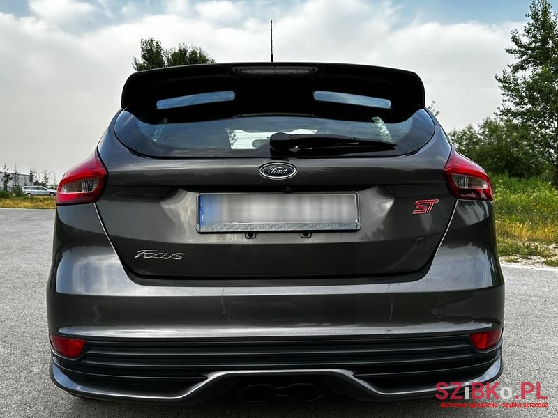 2016' Ford Focus 2.0 Ecoboost St photo #6