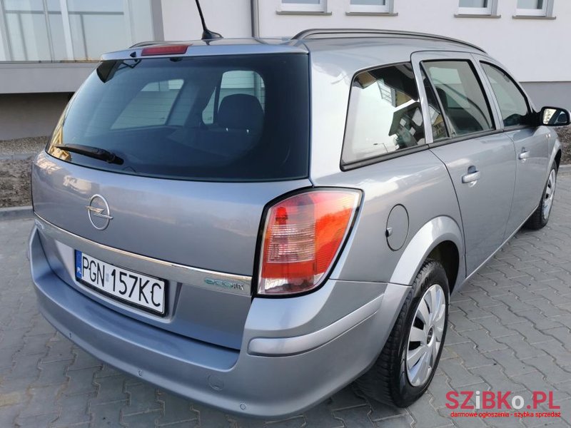 2009' Opel Astra photo #2