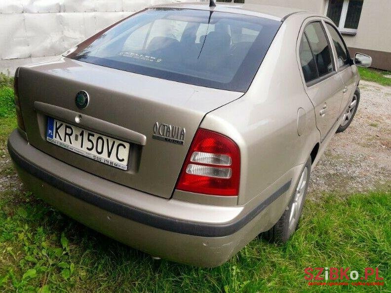 2005' Skoda Octavia photo #2