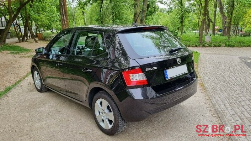 2016' Skoda Fabia photo #3