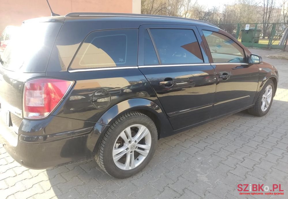 2006' Opel Astra Iii 1.9 Cdti Sport photo #4