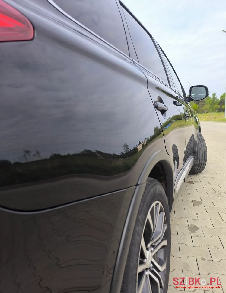 2016' Mitsubishi Outlander 2.0 Intense + 4Wd Cvt photo #5