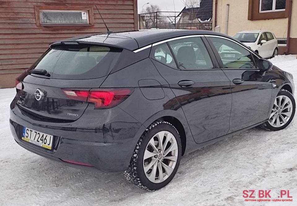 2016' Opel Astra photo #2