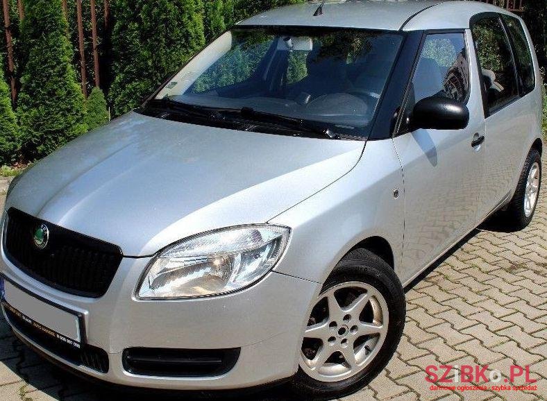 2007' Skoda Roomster photo #2