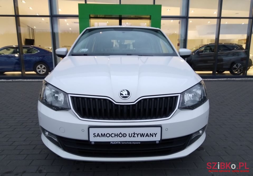 2016' Skoda Fabia photo #3
