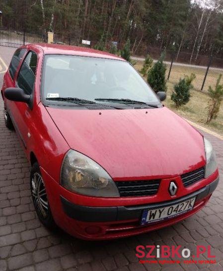 2005' Renault Clio photo #2