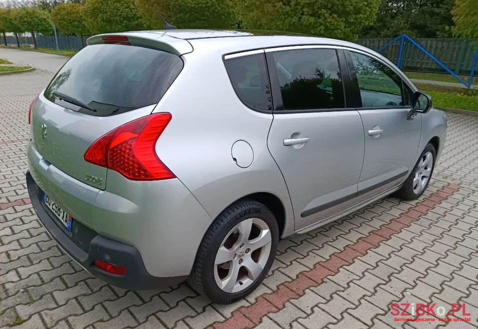 2011' Peugeot 3008 photo #6