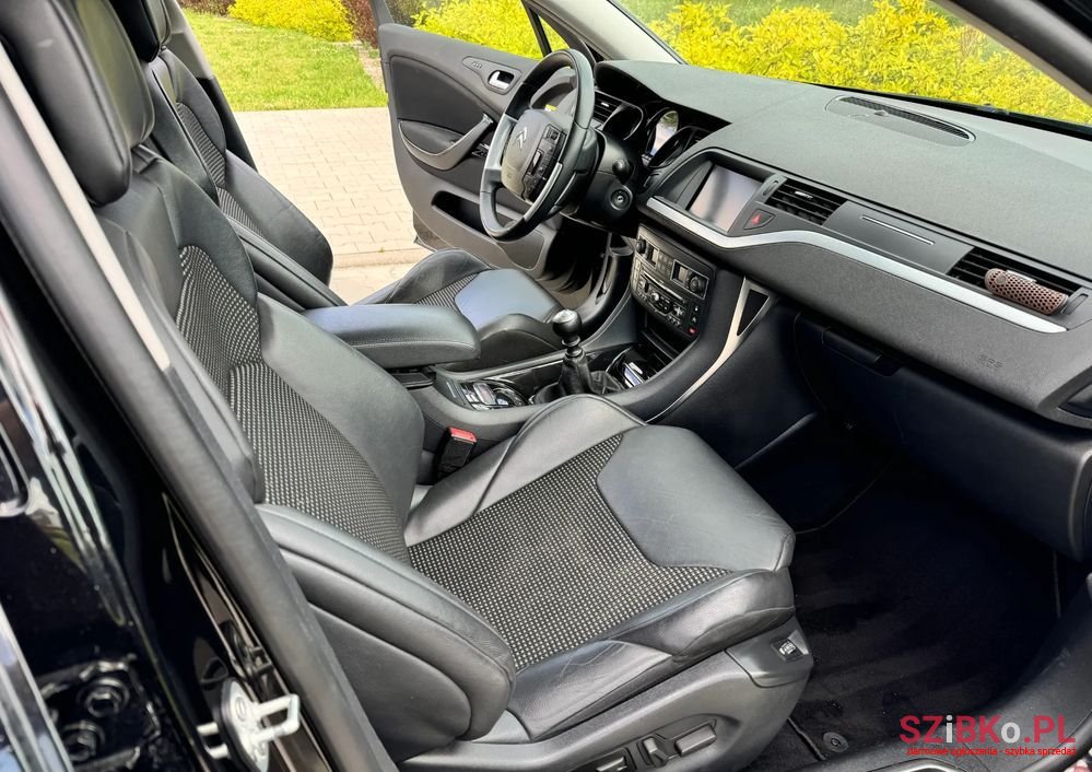 2014' Citroen C5 2.0 Hdi Exclusive photo #3