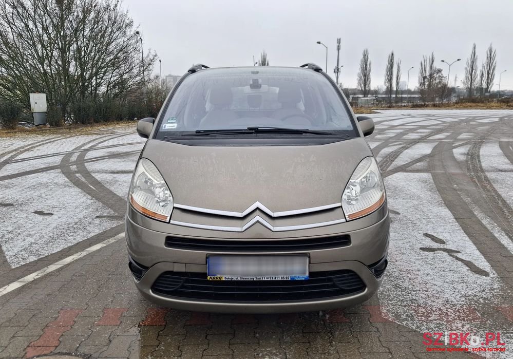 2010' Citroen C4 Grand Picasso photo #3