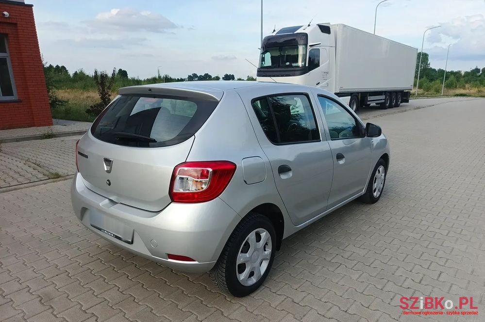 2013' Dacia Sandero 1.2 16V 75 Laureate photo #4