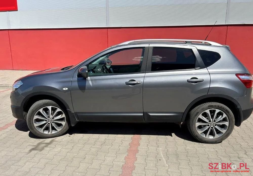 2012' Nissan Qashqai 2.0 4X4 360 Cvt photo #1