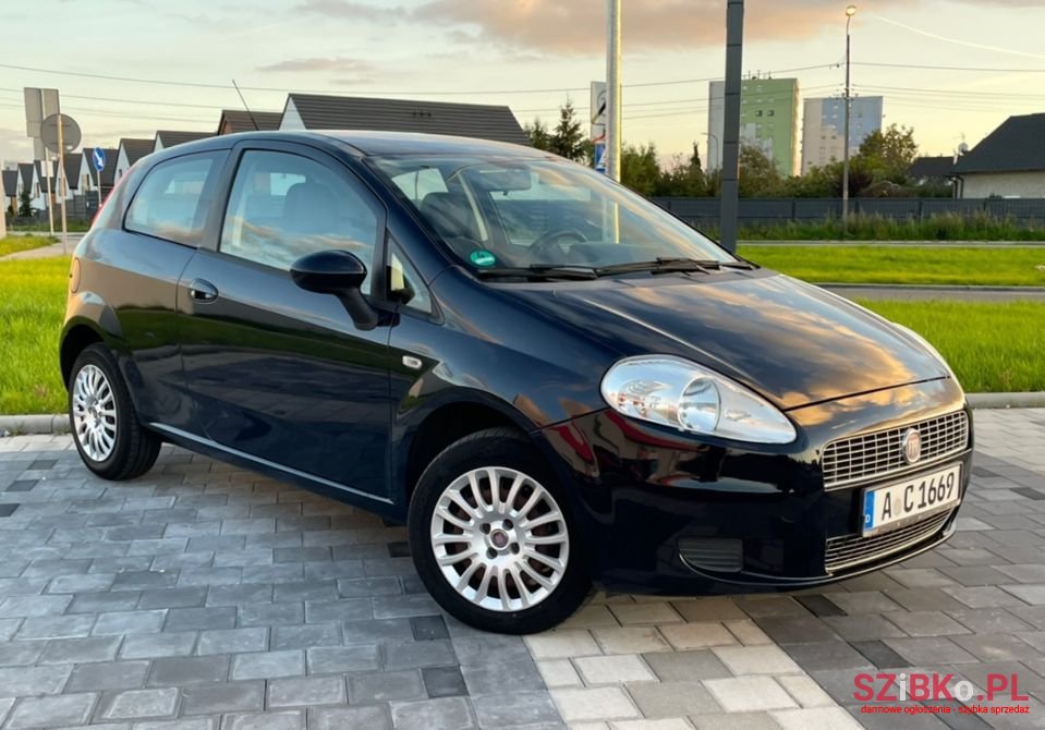 2009' Fiat Grande Punto photo #4
