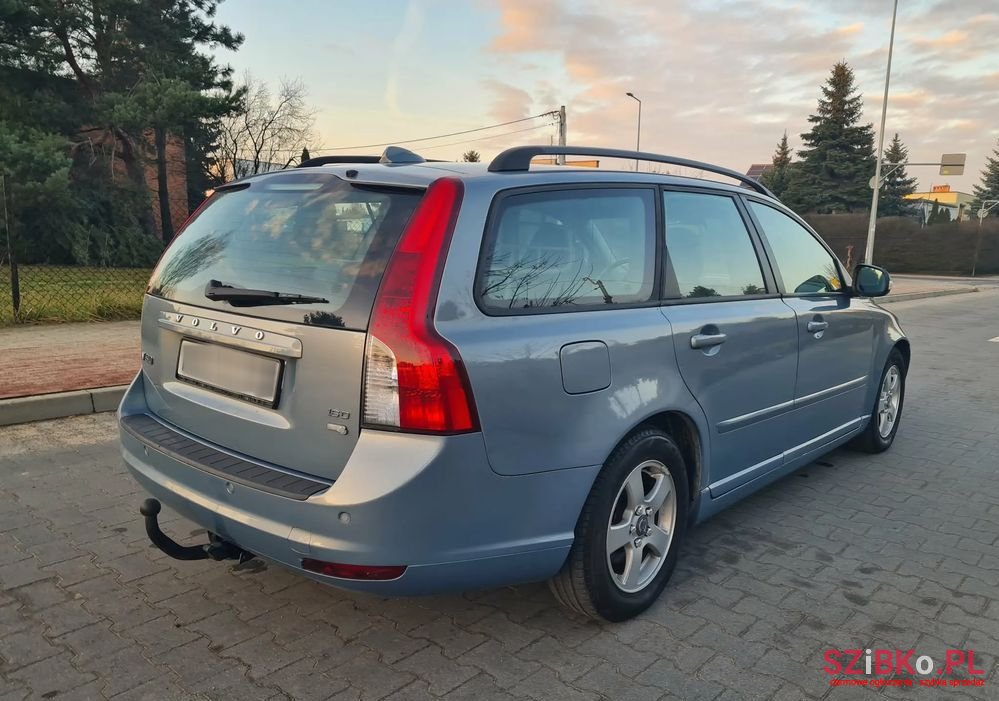 2010' Volvo V50 photo #6