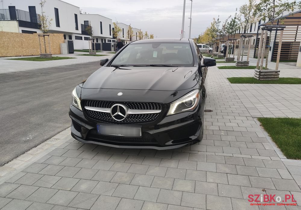2015' Mercedes-Benz CLA 250 4-Matic photo #3