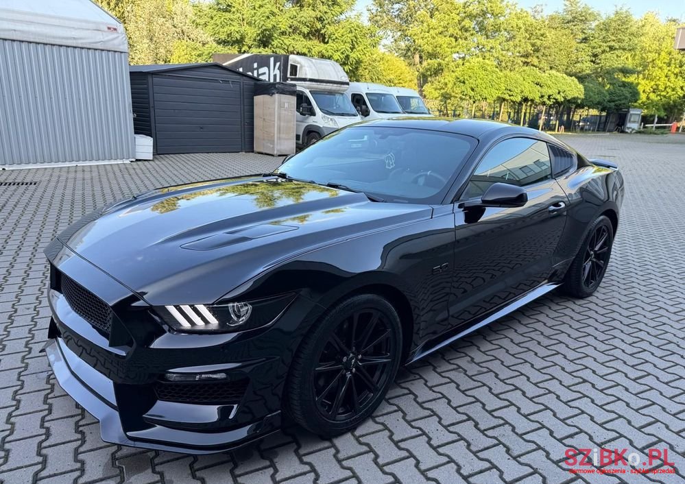 2016' Ford Mustang photo #1