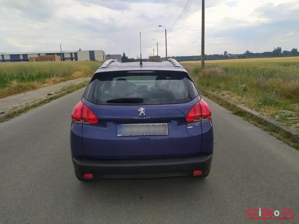 2015' Peugeot 2008 photo #6