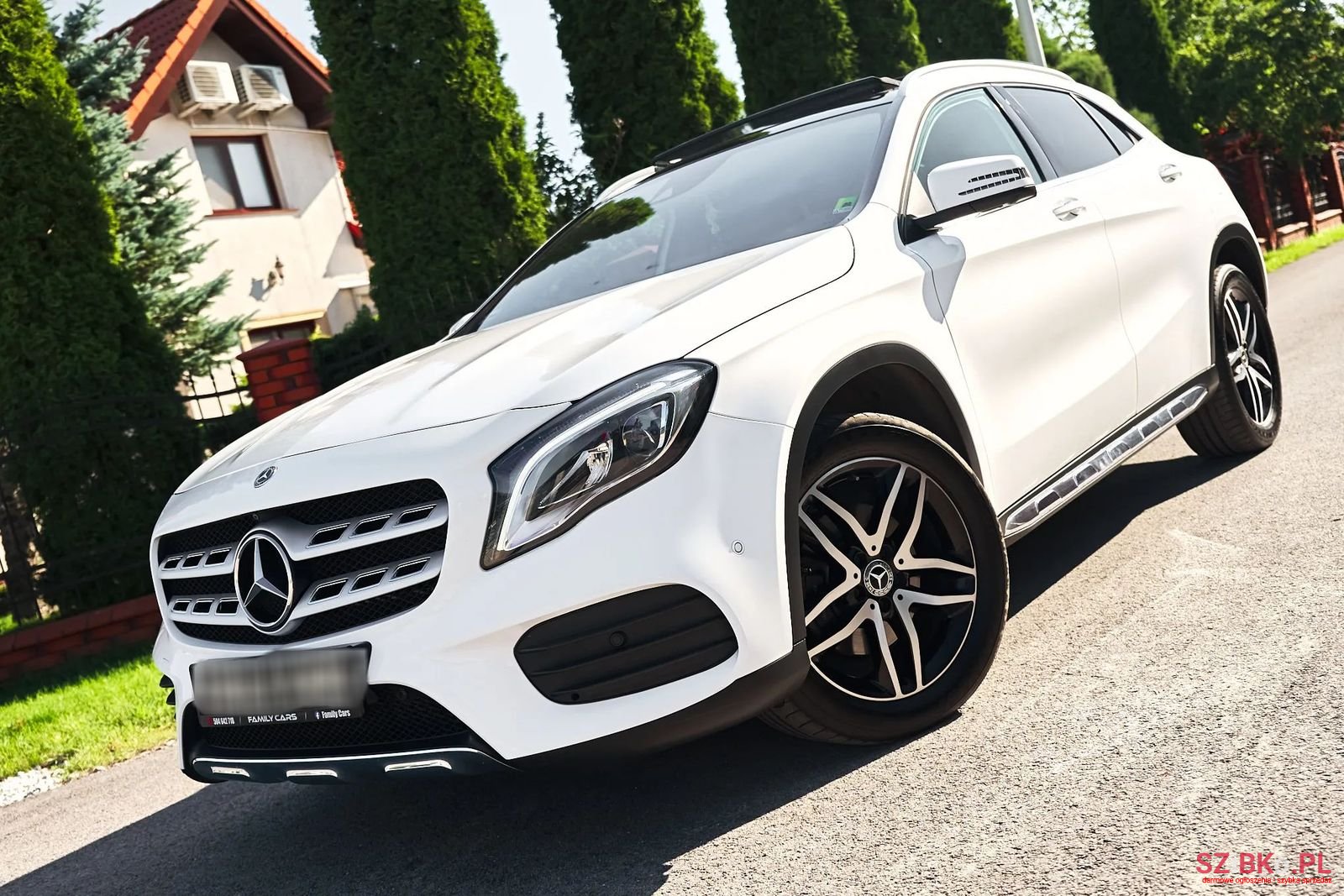 2018' Mercedes-Benz GLA photo #1