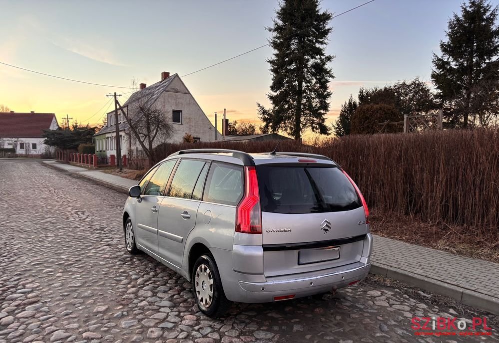 2009' Citroen C4 Picasso photo #5